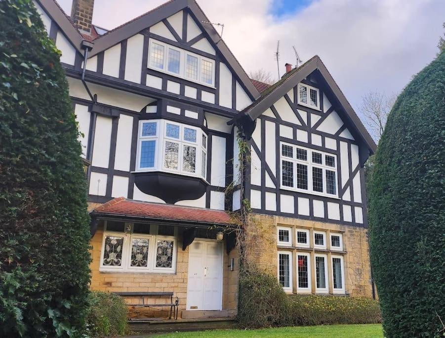 Spacious Guest Flat Near Roundhay Park ليدز المظهر الخارجي الصورة