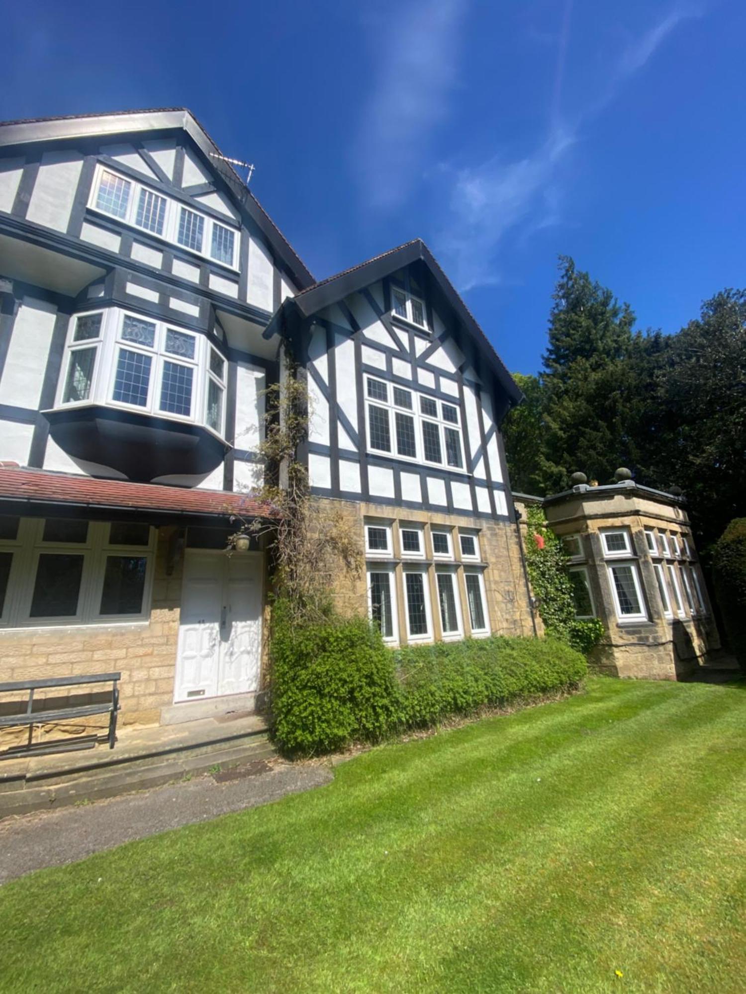 Spacious Guest Flat Near Roundhay Park ليدز المظهر الخارجي الصورة