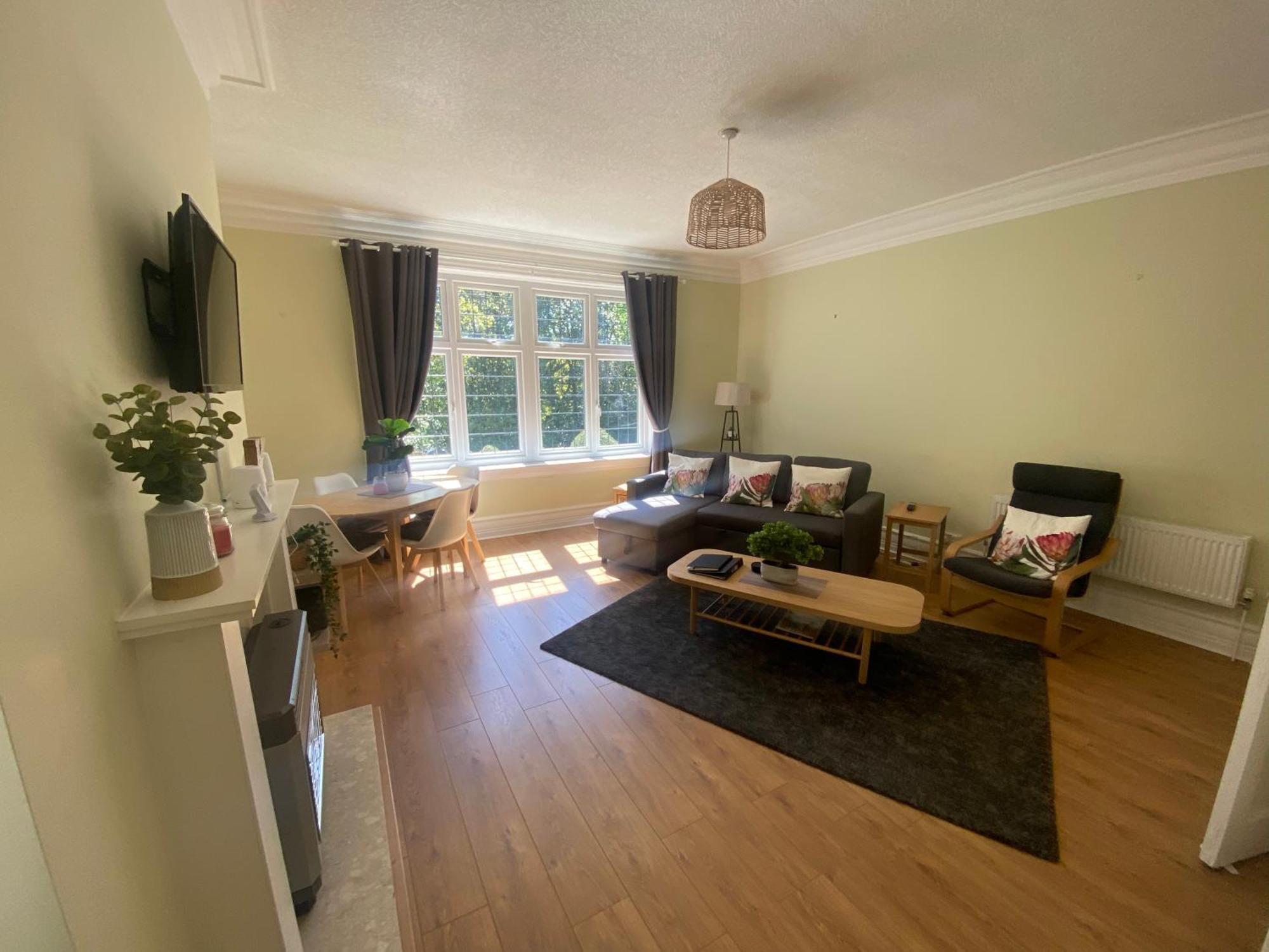 Spacious Guest Flat Near Roundhay Park ليدز المظهر الخارجي الصورة